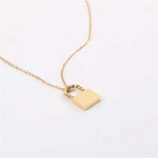 Lock Pendant (ロックペンダント)