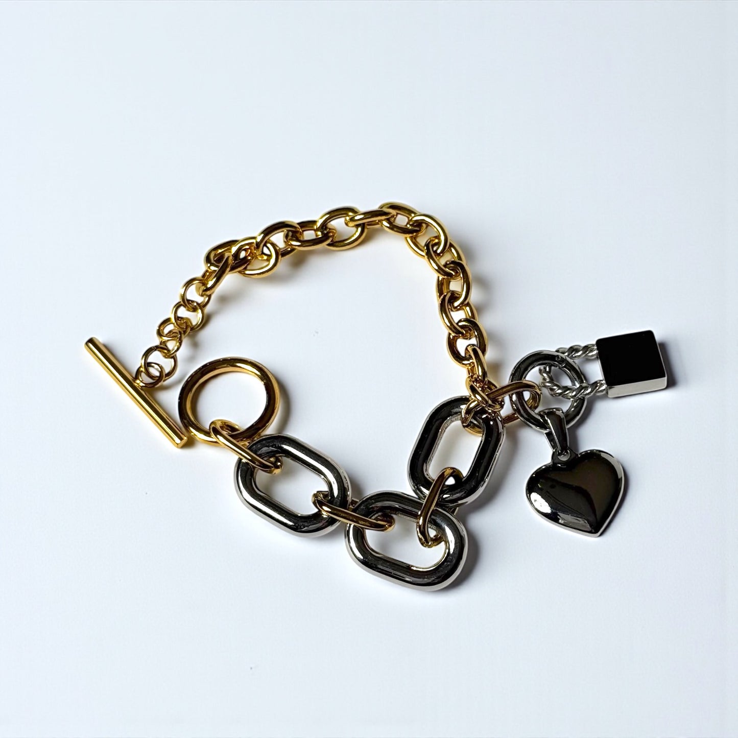 Lock Pendant (ロックペンダント)