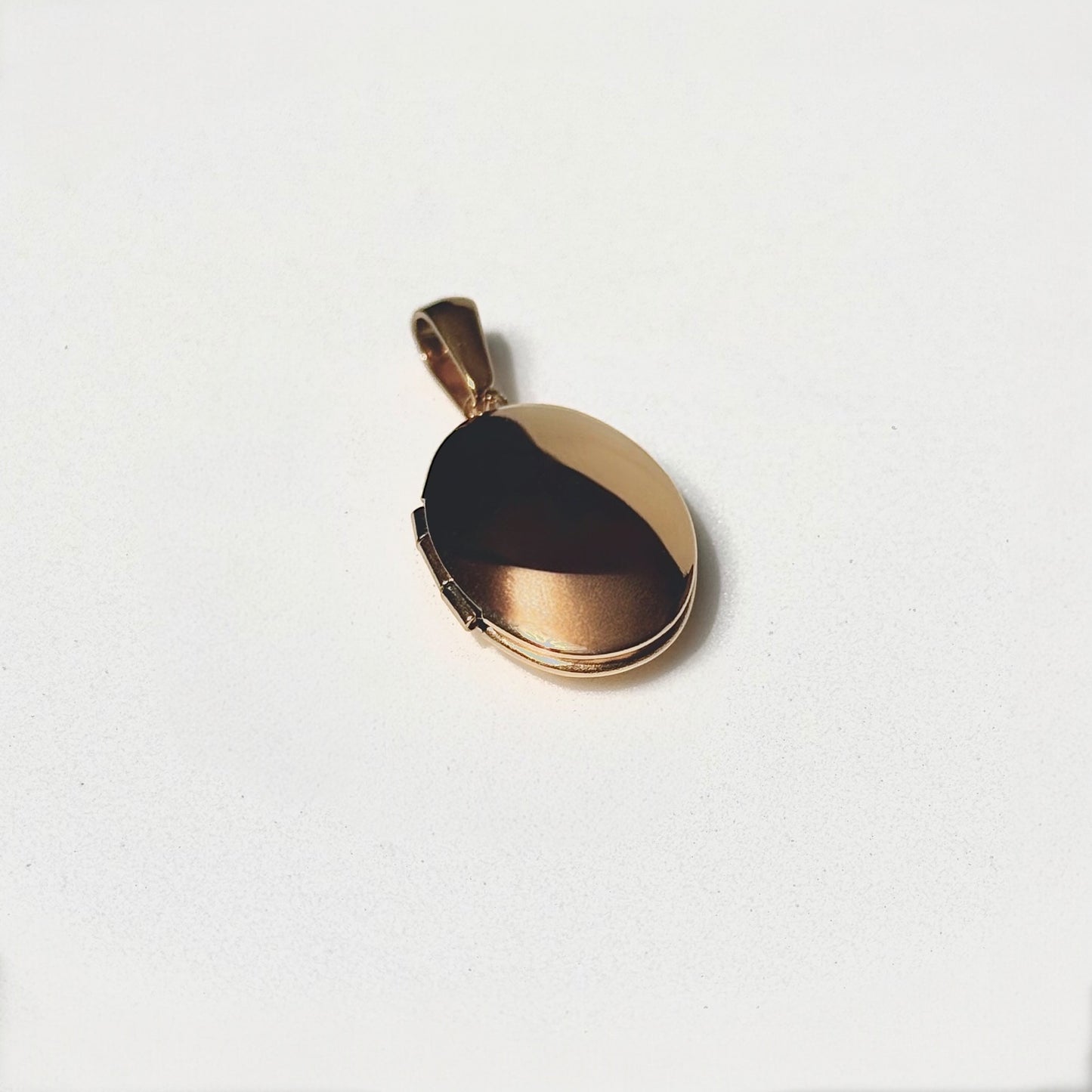 Timeless Locket Pendant（タイムレス・ロケット・ペンダント）